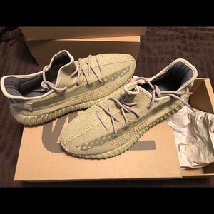 Yeezy 350 size 15, slightly worn 9.5/10